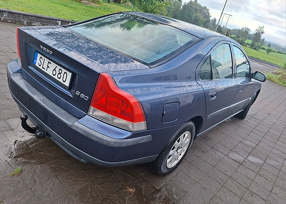 Volvo S60 9 of 11