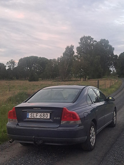 Volvo S60 2 of 11
