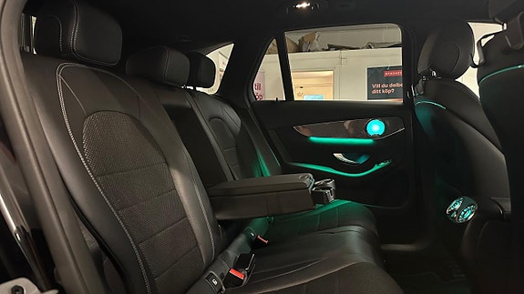 Mercedes-Benz GLC300 de 19 of 30