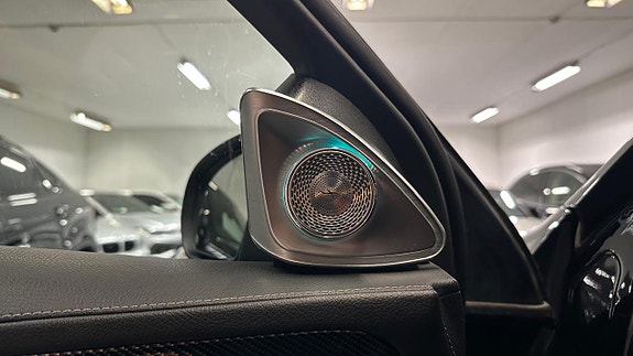 Mercedes-Benz GLC300 de 13 of 30