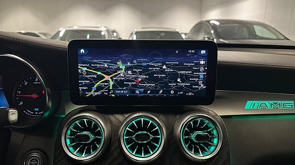 Mercedes-Benz GLC300 de 29 of 30