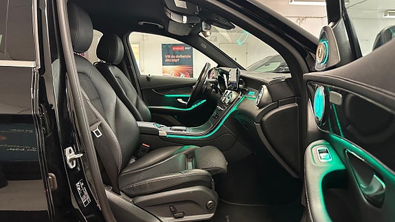 Mercedes-Benz GLC300 de 20 of 30