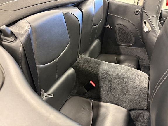 Porsche 911 Carrera 4S 25 of 27