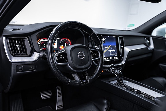 Volvo XC60 16 of 27