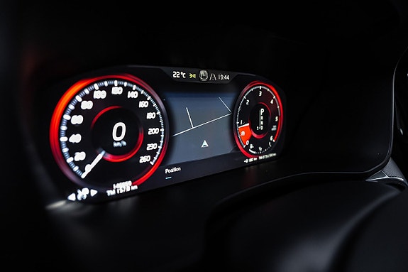 Volvo XC60 18 of 27