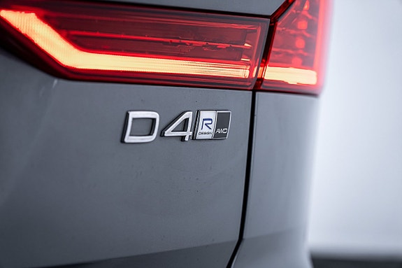 Volvo XC60 13 of 27