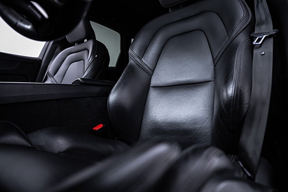 Volvo XC60 24 of 27