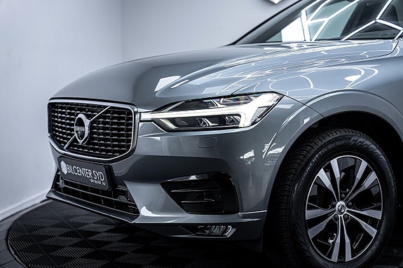 Volvo XC60 2 of 27