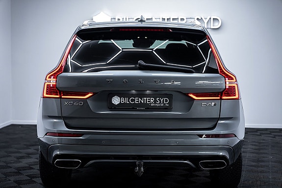 Volvo XC60 10 of 27
