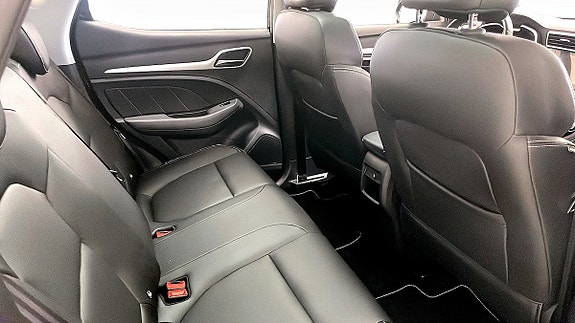 MG ZS 5 of 13