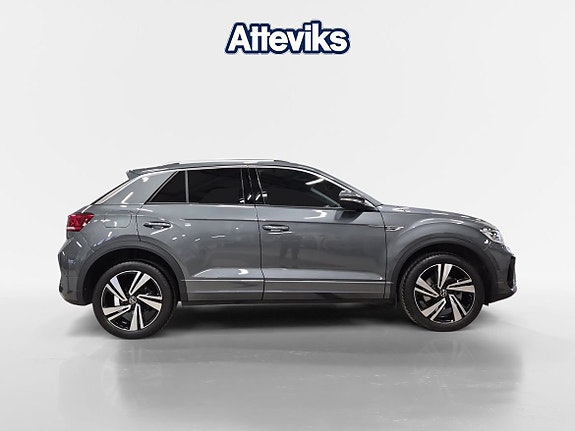 Volkswagen T-Roc 2 of 15