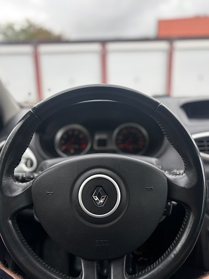 Renault Clio 3 of 7