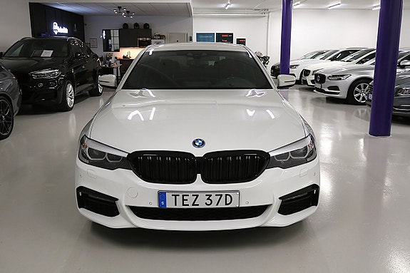 BMW 530e 3 of 29