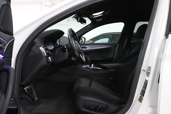 BMW 530e 13 of 29