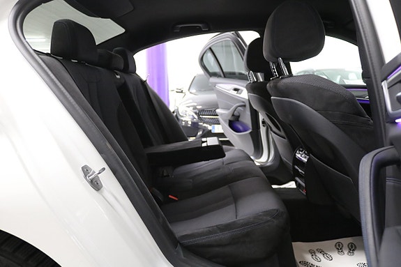 BMW 530e 15 of 29