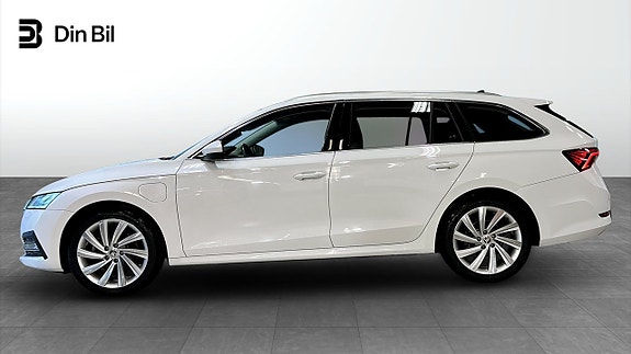 Skoda Octavia 2 of 19