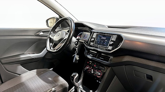 Volkswagen T-Cross 11 of 20