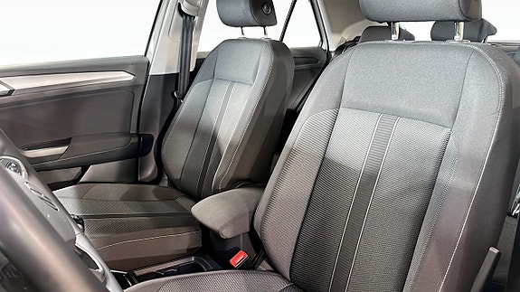 Volkswagen T-Roc 8 of 20