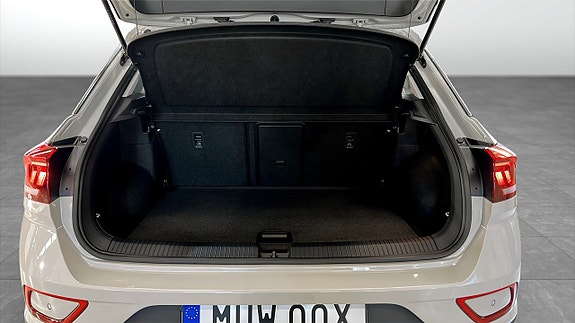 Volkswagen T-Roc 13 of 20