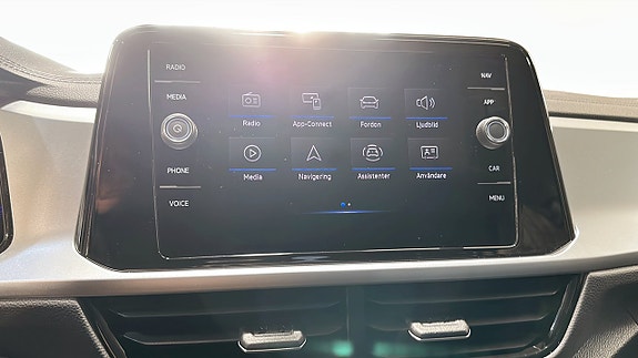 Volkswagen T-Roc 9 of 20