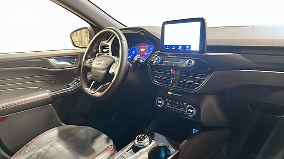 Ford Kuga 11 of 21