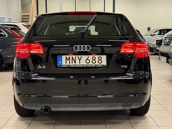 Audi A3 8 of 17