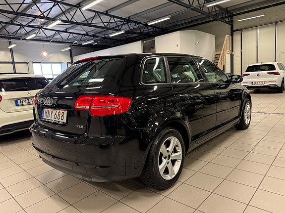 Audi A3 9 of 17