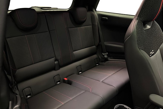 MINI John Cooper Works 12 of 15