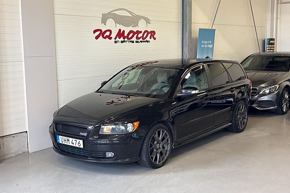 Volvo V50 2 of 19