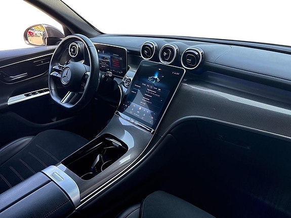 Mercedes-Benz GLC220 d 26 of 27