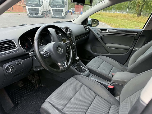 Volkswagen Golf VI 6 of 11