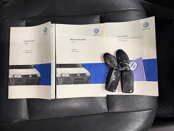 Volkswagen Caddy Maxi 16 of 17
