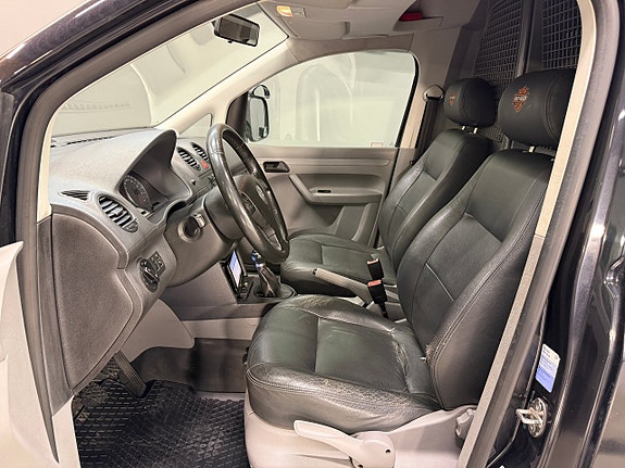 Volkswagen Caddy Maxi 9 of 17
