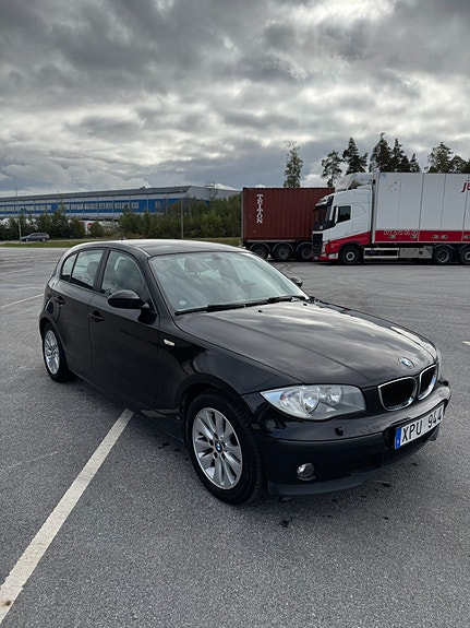 BMW 116i 4 of 8