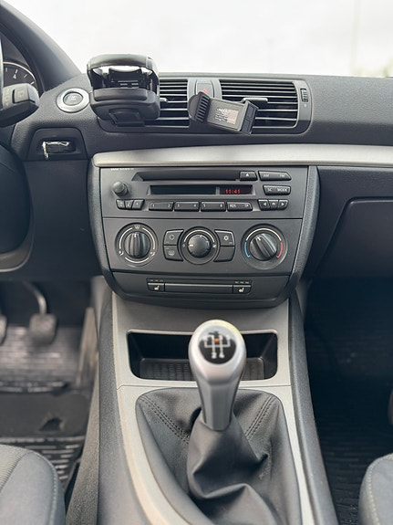 BMW 116i 6 of 8