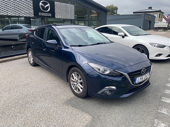 Mazda 3 2 of 5