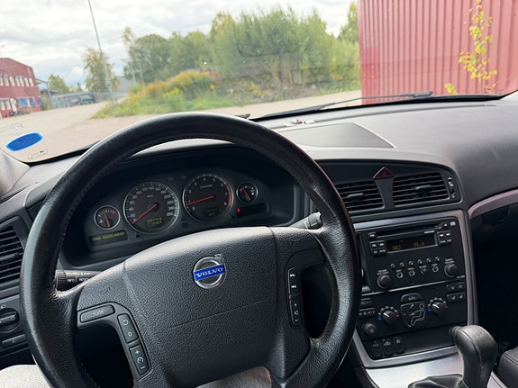 Volvo V70 9 of 10