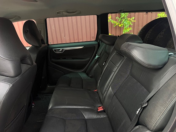 Volvo V70 10 of 10