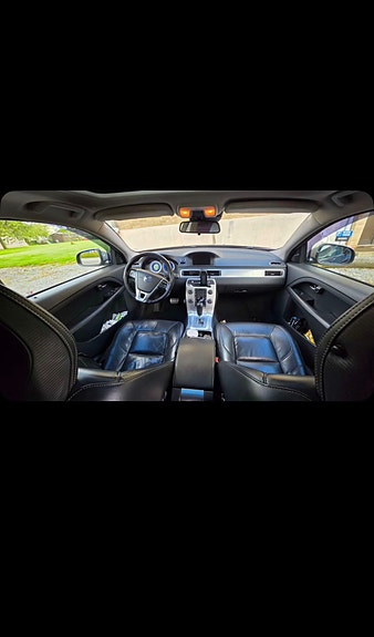 Volvo V70 5 of 11