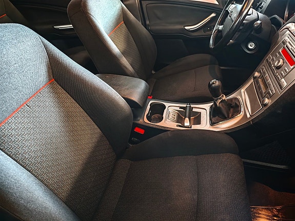 Ford S-MAX 5 of 10