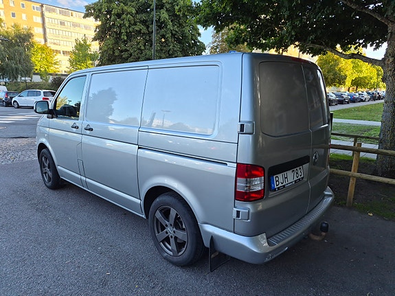 Volkswagen Transporter 3 of 5