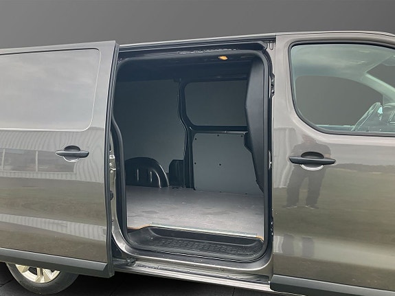 Opel Vivaro-e 9 of 11