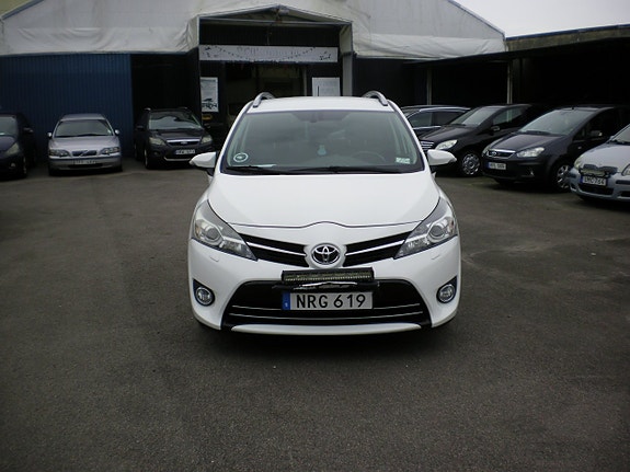 Toyota Verso 3 of 11