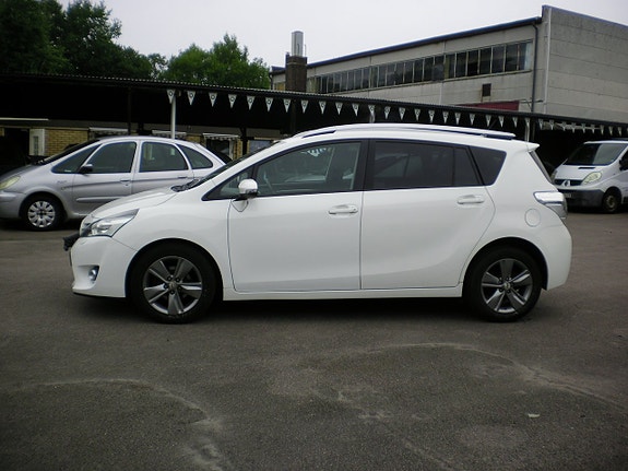 Toyota Verso 4 of 11