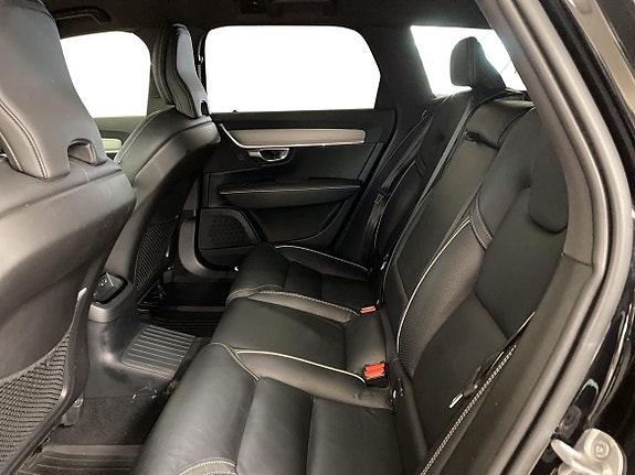 Volvo V90 16 of 19
