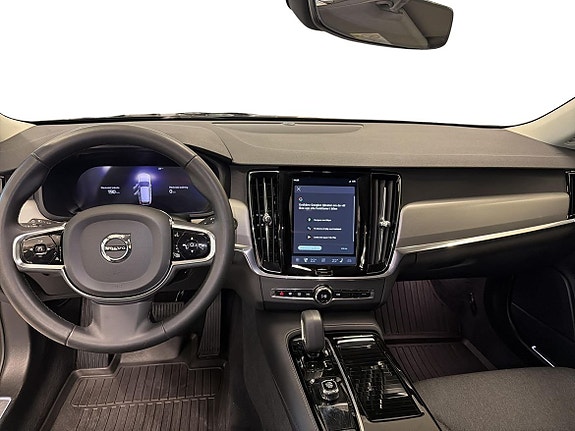 Volvo V90 8 of 12