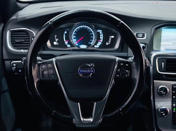 Volvo V60 19 of 22