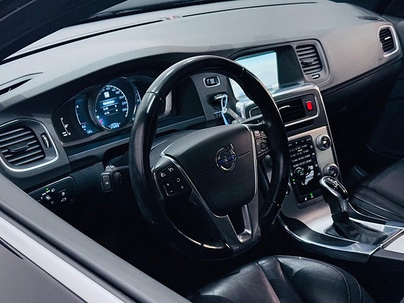 Volvo V60 9 of 22