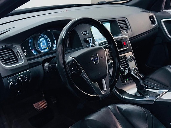 Volvo V60 10 of 22