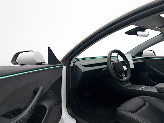 Tesla Model 3 10 of 30
